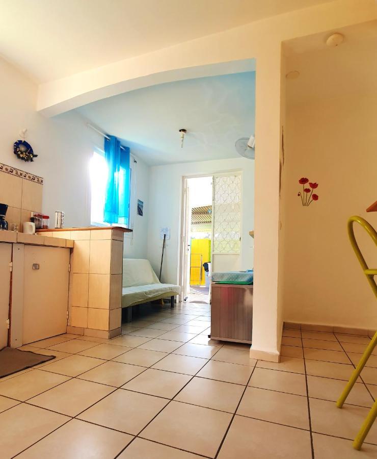 Maison Confortable A Sainte-Anne Zewnętrze zdjęcie