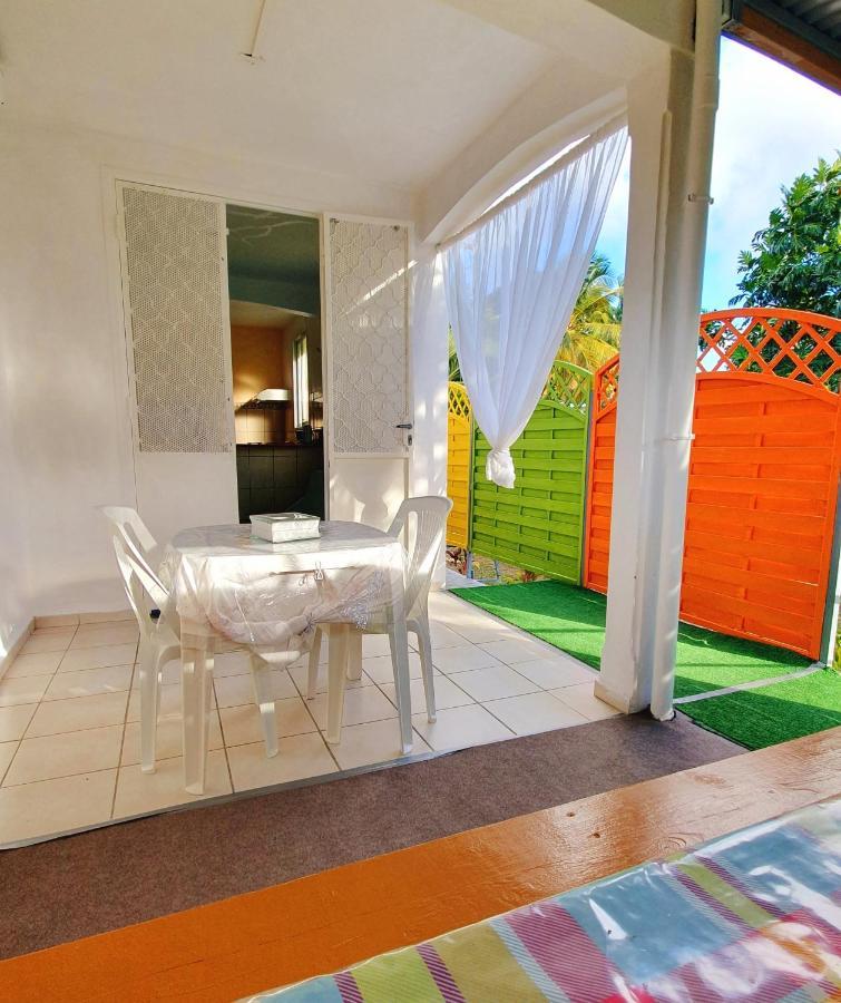 Maison Confortable A Sainte-Anne Zewnętrze zdjęcie